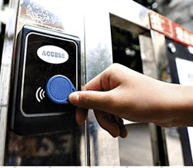 门禁卡或钥匙易丢失、遗忘、复制