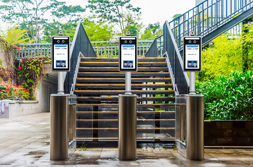 无接触测温考勤打卡，乘公交车，进社区，看看我们身边这些无接触智能测温通行场景_深圳捷易