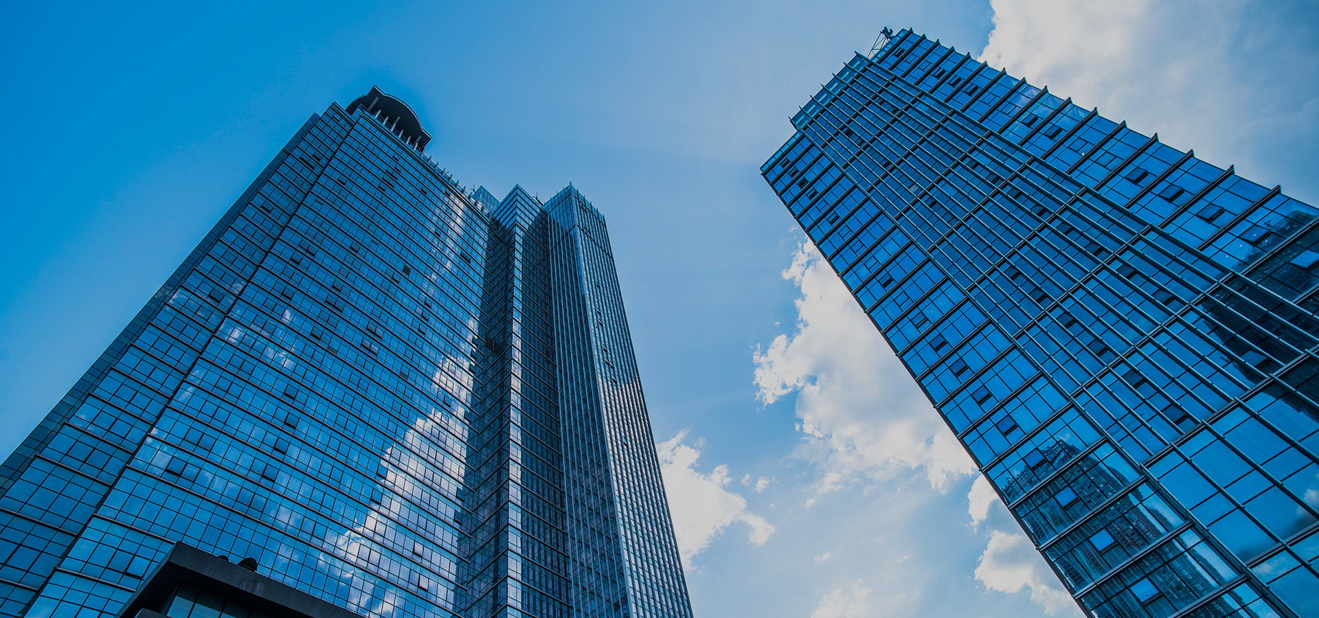 捷易科技_一家专注于人脸识别出入口管理软硬件研发、生产、销售和服务为一体的高新技术企业