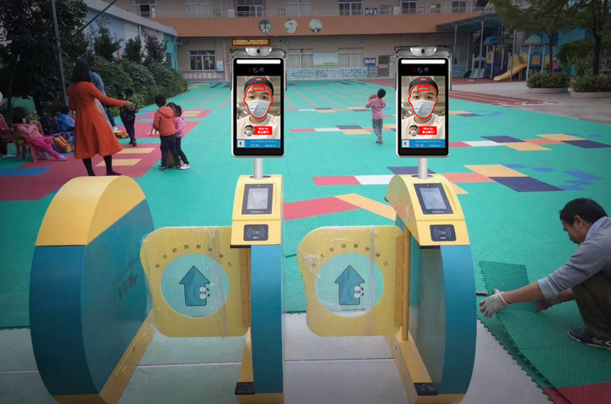 幼儿园人脸识别测温一体机成幼儿园秋季开学必备_深圳捷易科技