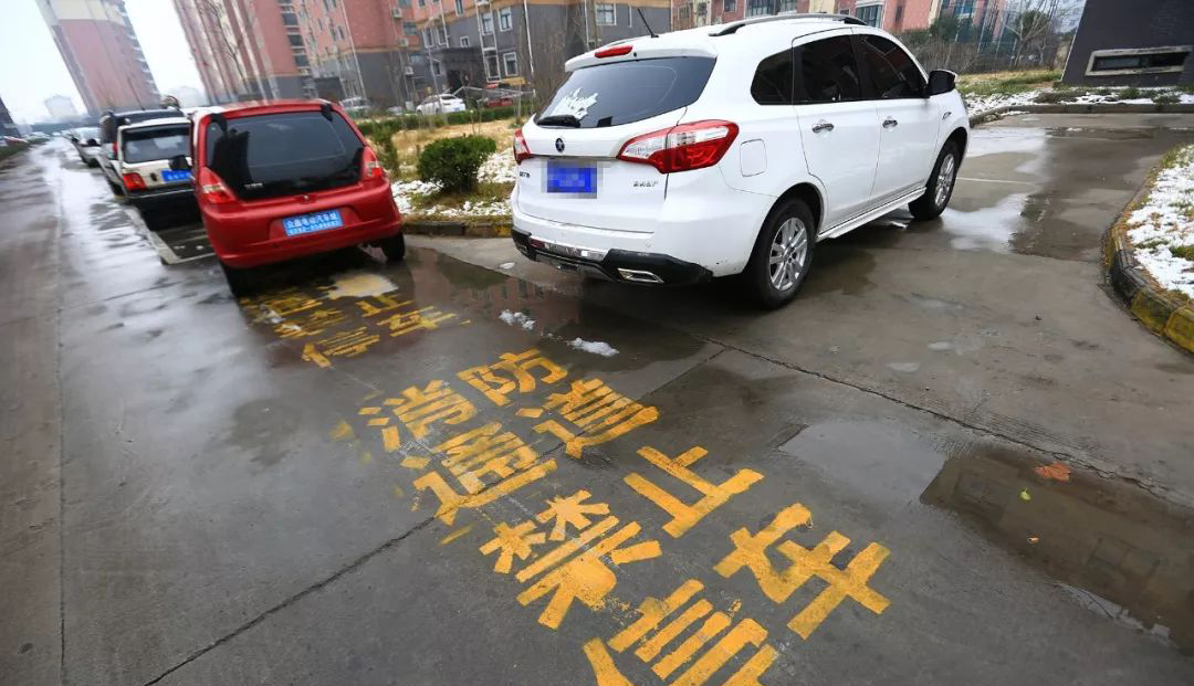 如何使用消防占道摄像机提高建筑物的火灾安全性？