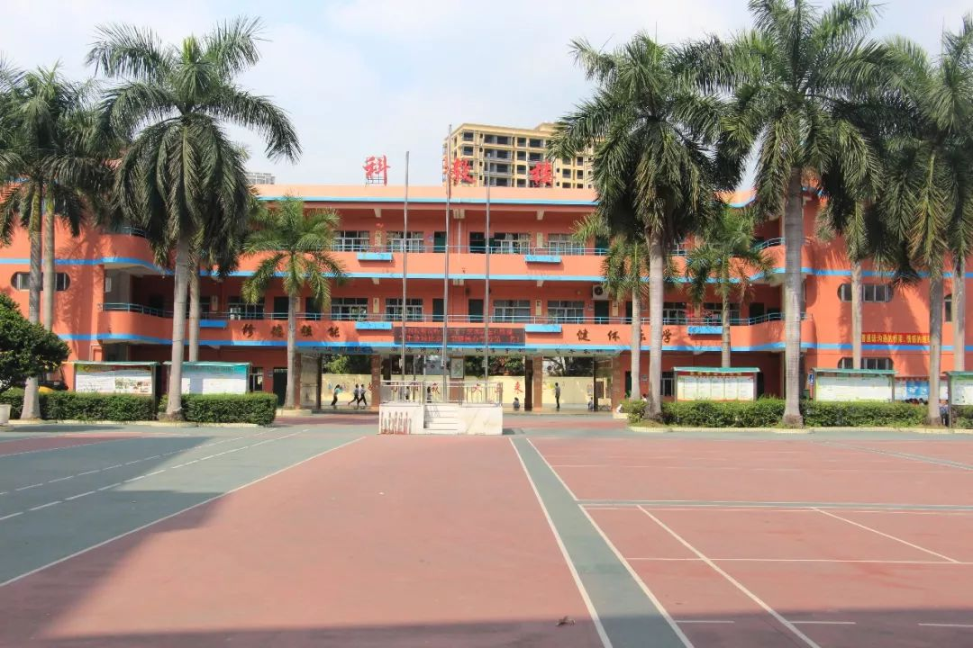 智能点名球：一场教育变革的探索