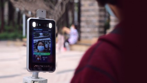 人脸识别测温门禁考勤一体机