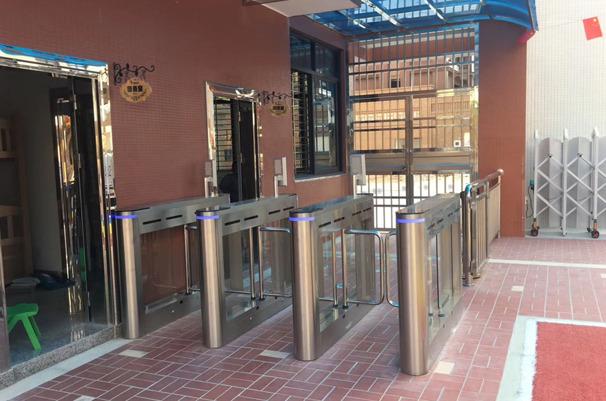 校园人脸识别门禁测温系统可以部署在哪些场景_不同的场景需求提供了更多功能应用