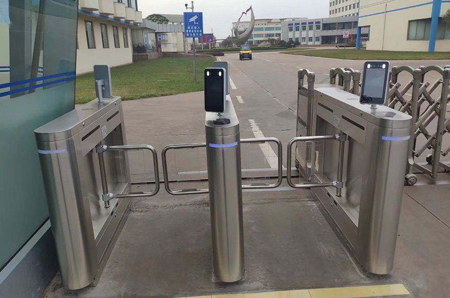 防控疫情不容松懈，人脸识别测温一体机将持续为新疆精准防疫助力_深圳捷易科技